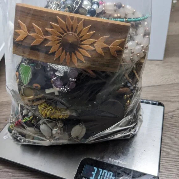 Jewelry Lot 4+ lbs 1149 Wearable Sellable Mystery Lot Free Shipping - Picture 6 of 7